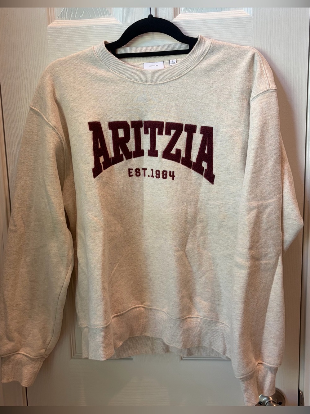 Aritzia sweatshirt